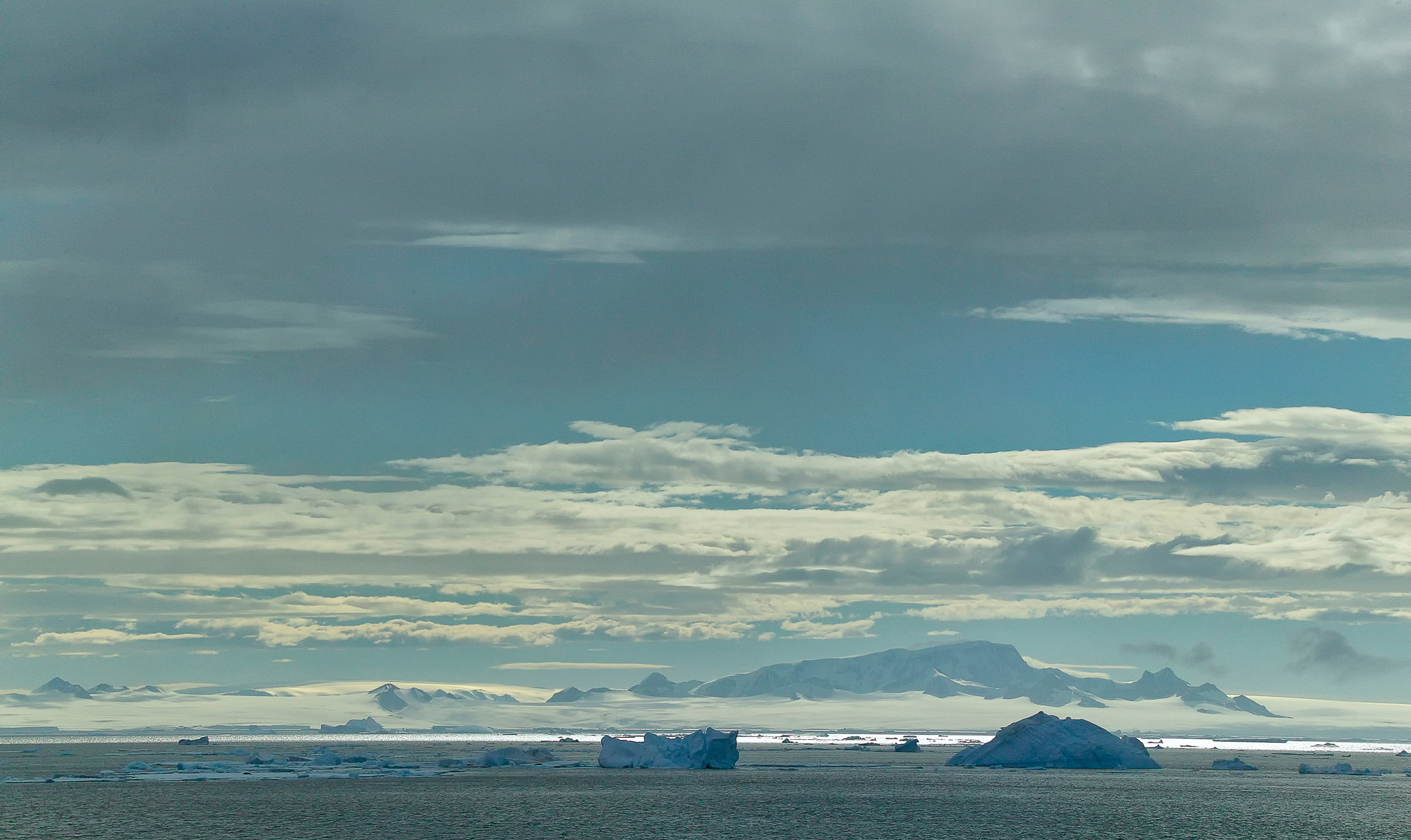 evening mood in the Antarctic Sound